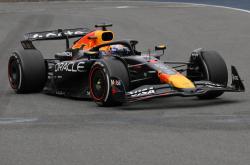 英雄联盟总决赛2025-索伯车队险胜威廉姆斯，皮亚斯特里点燃赛场的简单介绍