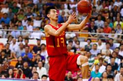 英雄联盟总决赛2025-湖北男篮取得一场关键胜利，晋级前景看好