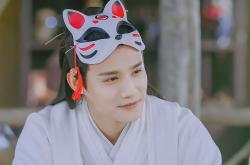 英雄联盟总决赛2025-跨界爆冷！76人借将拿下浙江队，克莱化身足坛核弹在欧冠决赛接管比赛