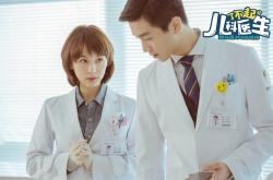 英雄联盟总决赛直播-冰封王座，伦纳德末节15分完成对勇士的沉默审判