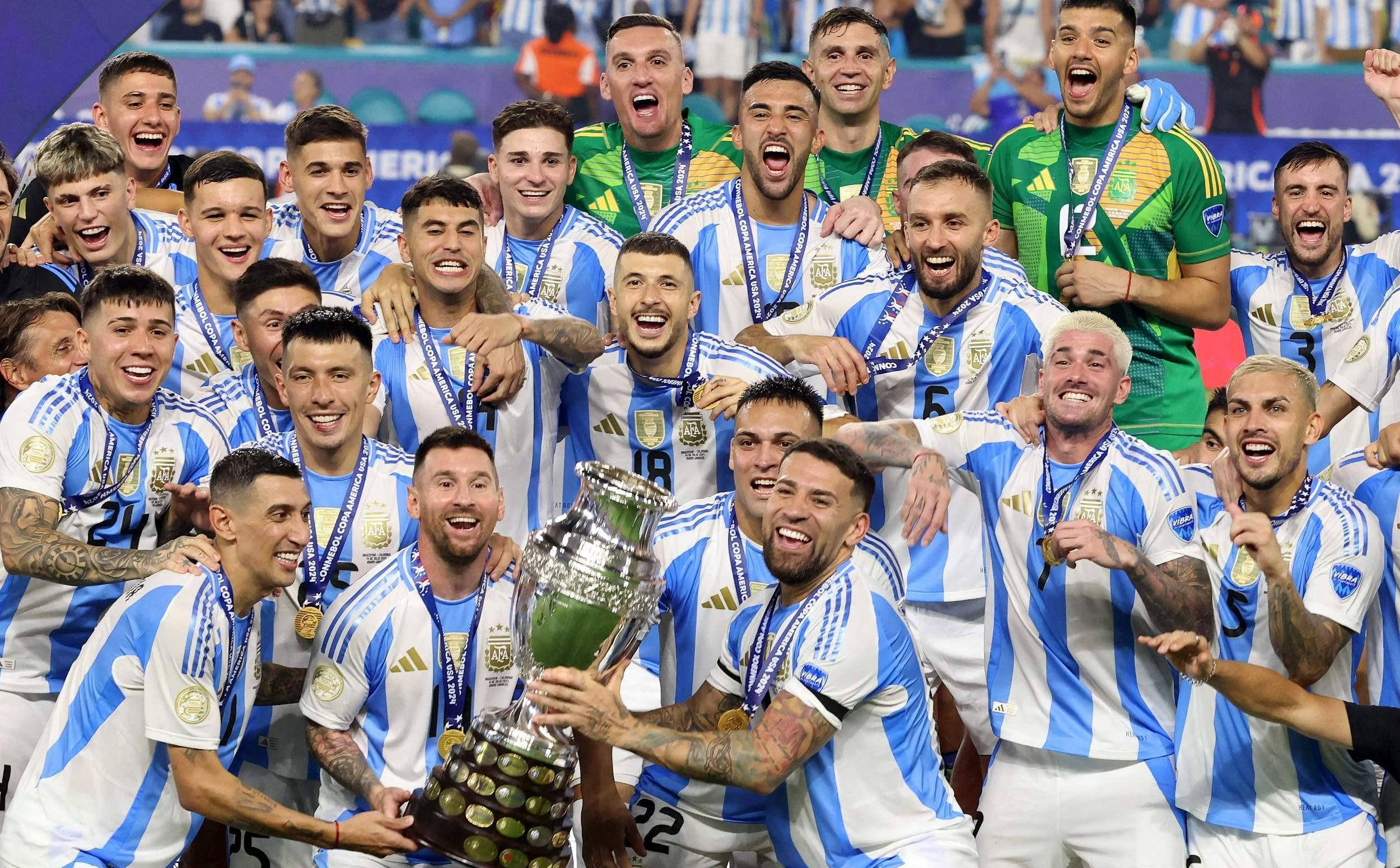 阿根廷球员在美洲杯中夺得冠军成就传奇