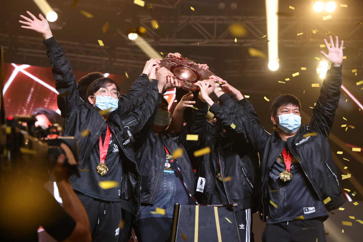 包含顶级球队实力对决让球迷热血沸腾的词条