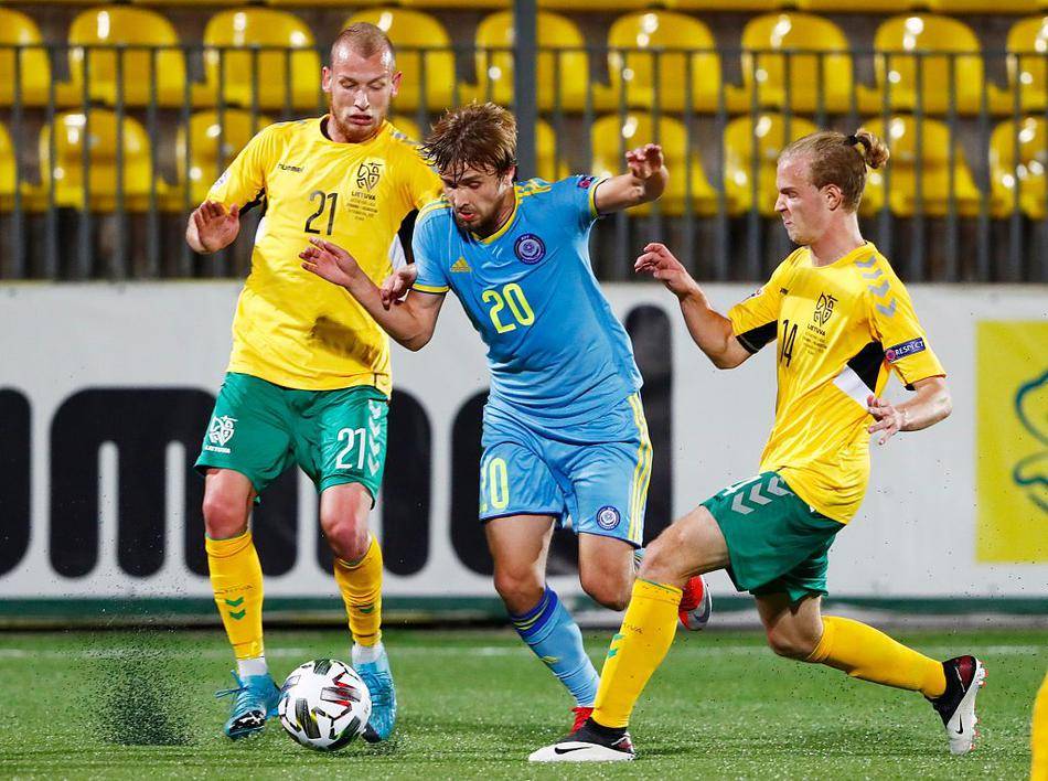 匈牙利队在主场取得关键胜利，晋级欧锦赛