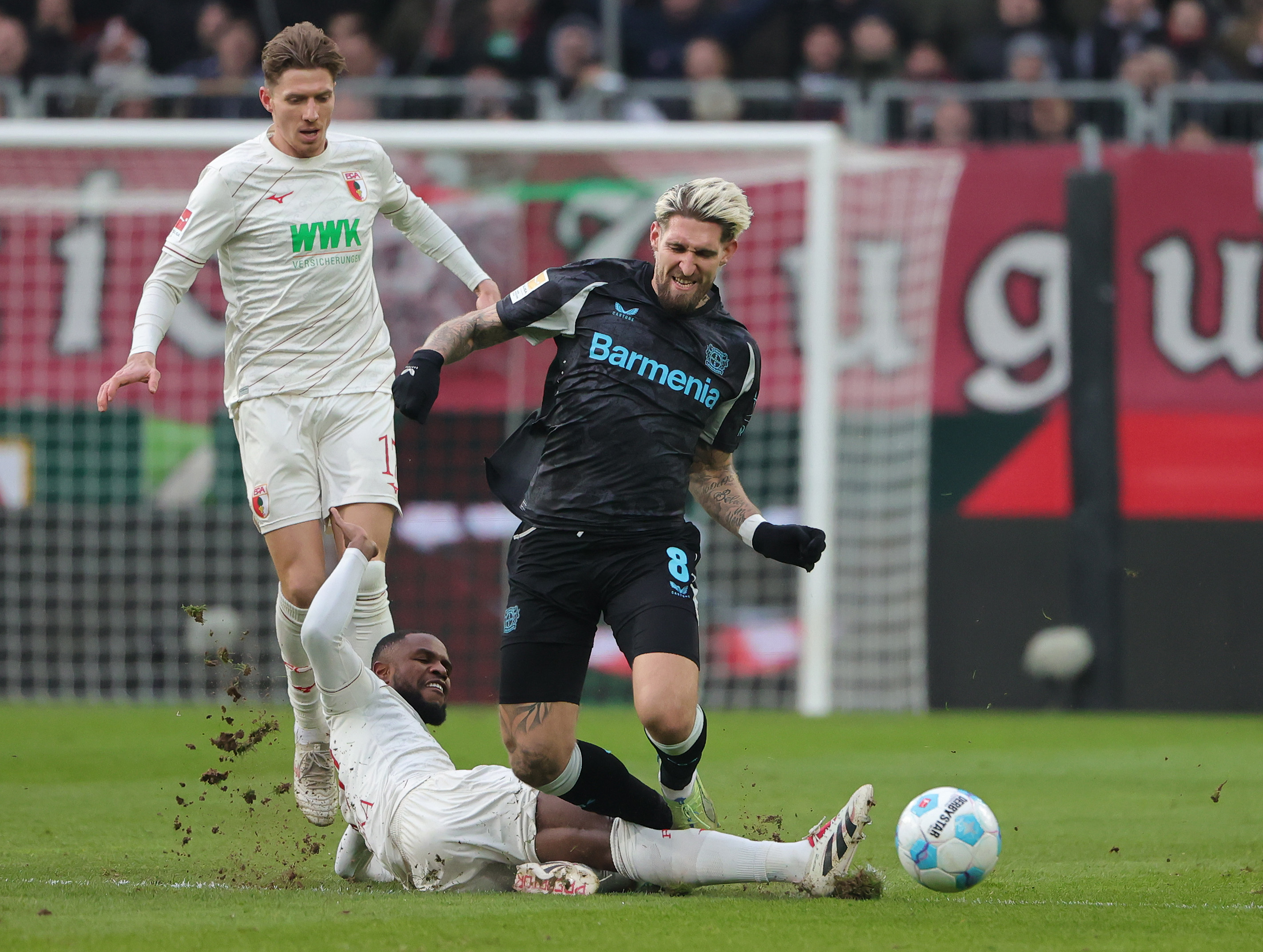 勒沃库森鏖战马德里竞技，基米希点燃赛场的简单介绍