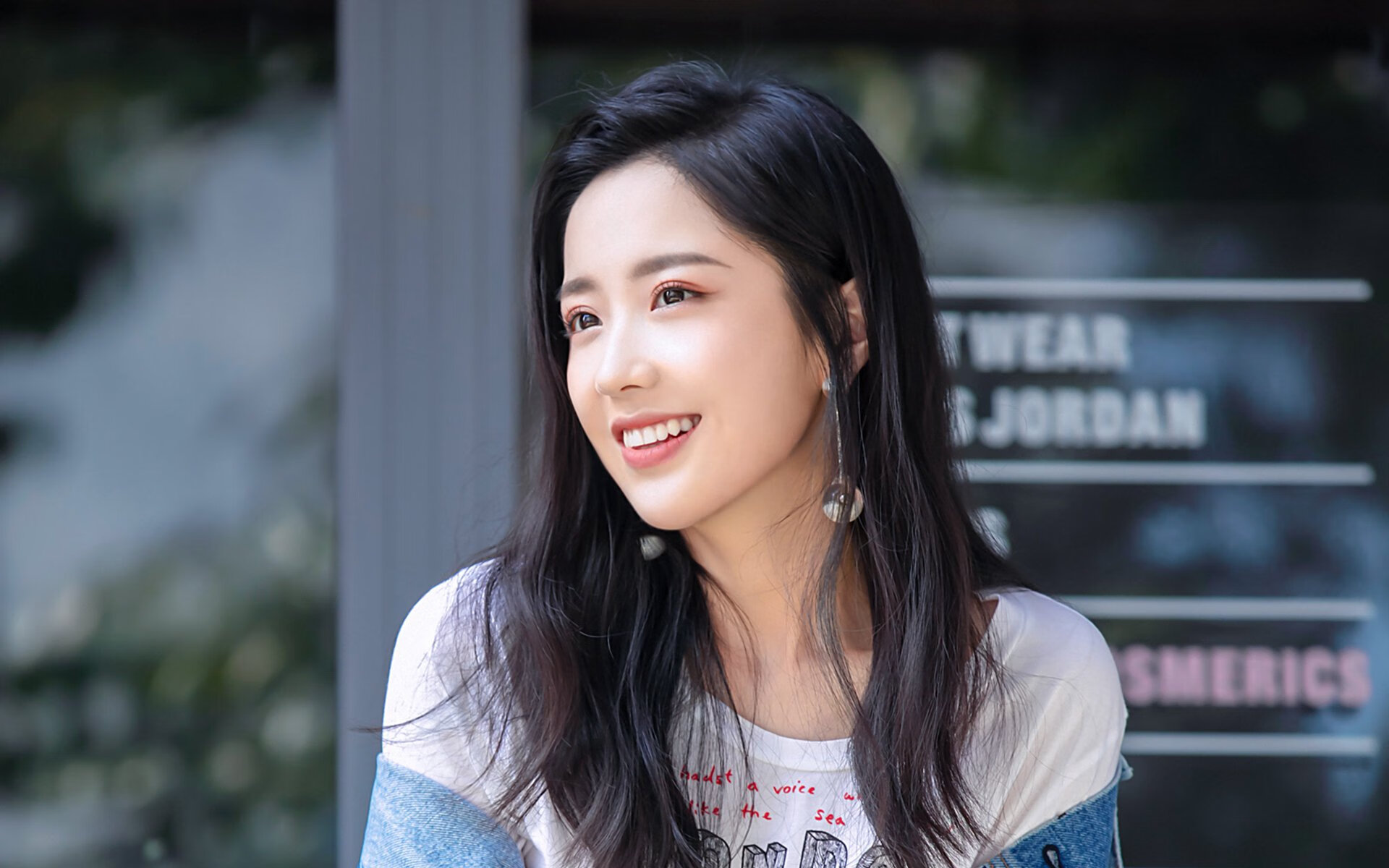 暗夜长城，阿坎吉以沉默定义存在，欧冠半决赛的无影主宰