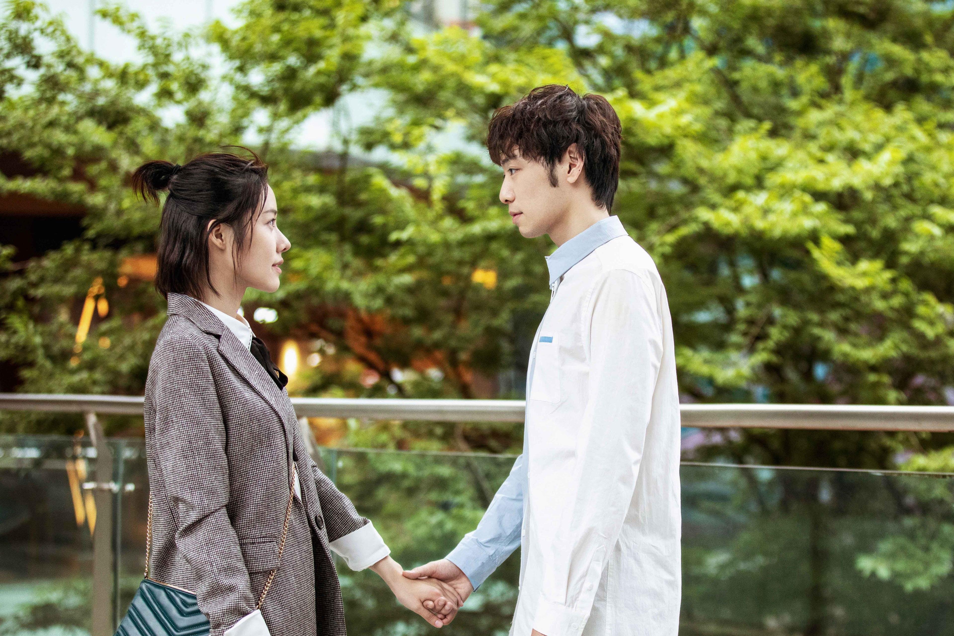 一快一慢，皆是王道，足球世界的伊朗节奏与法比尼奥的静止艺术